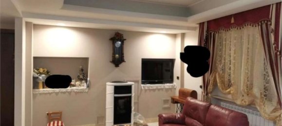 4 rooms Apartment in Gioia dei Marsi, Italy No. 183762 9