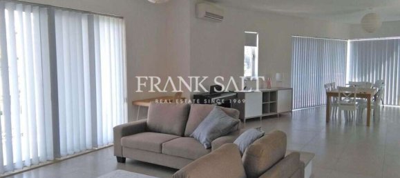 2 bedrooms Apartment in Saint Julian's, Malta No. 7021 2