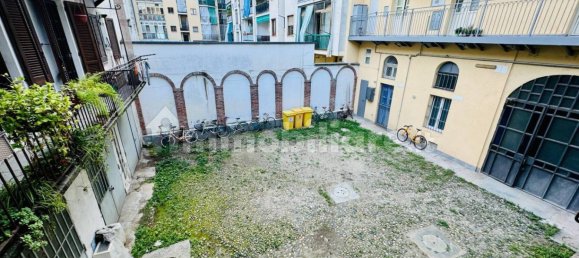 Офис с 2 комнатами в Турин, Италия № 115052 9