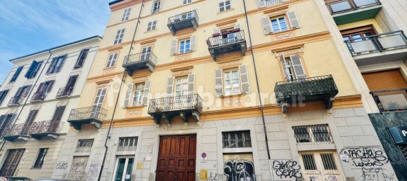 Офис с 2 комнатами в Турин, Италия № 115052 2