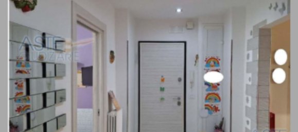 Apartamento de 4 dormitorios en Taranto, Italy No. 318107 29