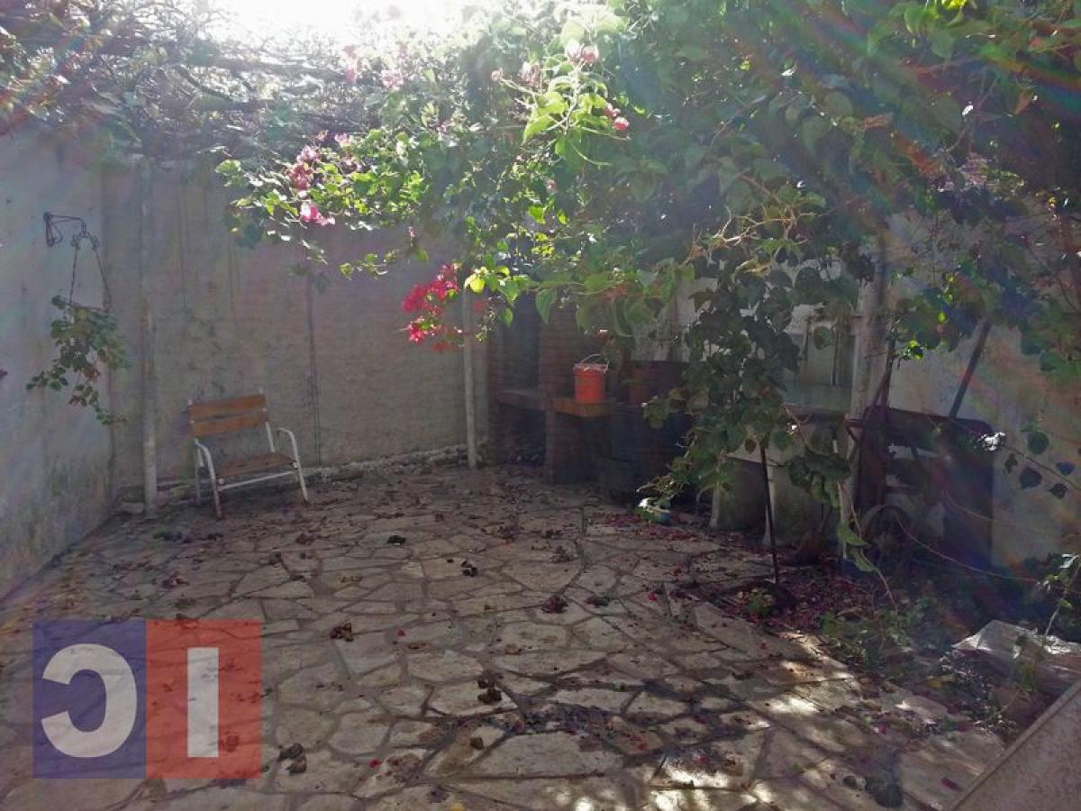 3 bedrooms House in Moron, Argentina No. 53343