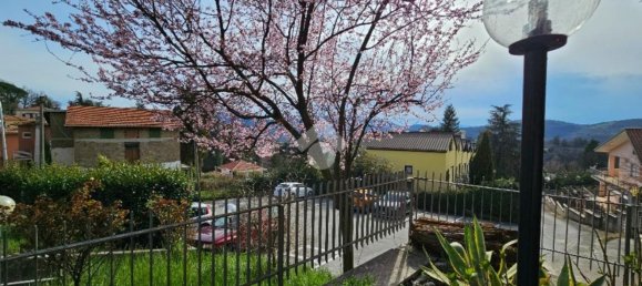 Квартира с 2 комнатами в Фьюджи, Италия № 201453 14