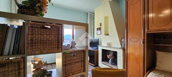 Квартира с 2 комнатами в Фьюджи, Италия № 201453 9