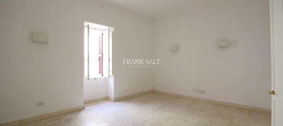 4 Schlafzimmer Stadthaus in Saint Julian's, Malta, Nr. 6979 22