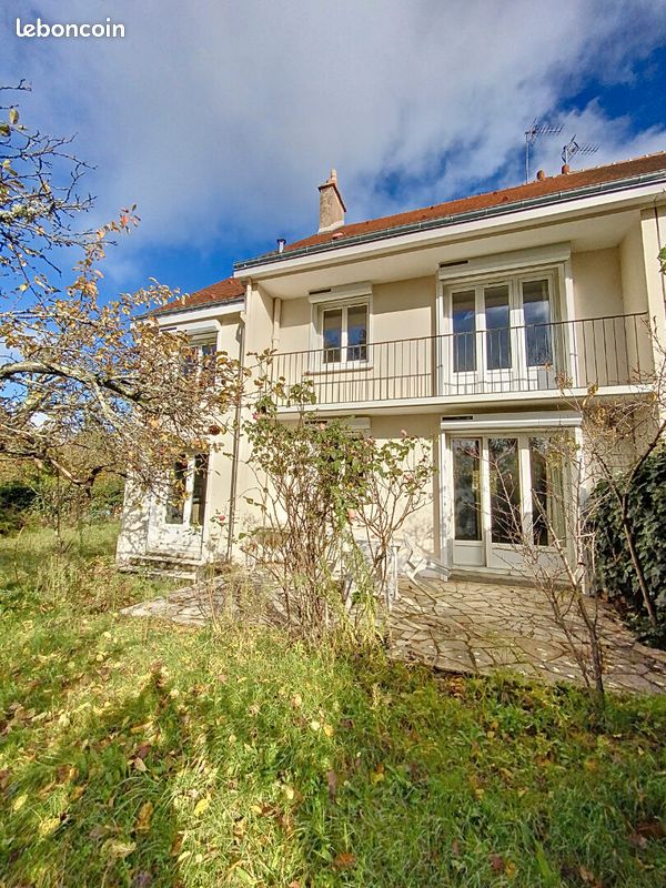 4 bedrooms House in Saint-Avertin, France No. 83838