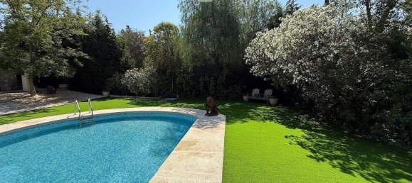 4 bedrooms Villa in Petrer, Spain No. 155435 2