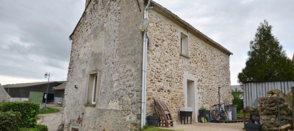 3 Schlafzimmer Haus in Etrepilly, France, Nr. 76491 2