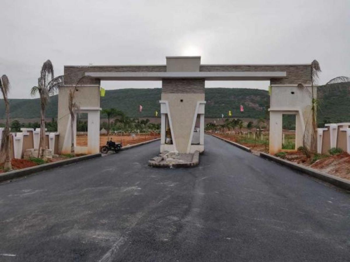  Land in Visakhapatnam, India No. 36129