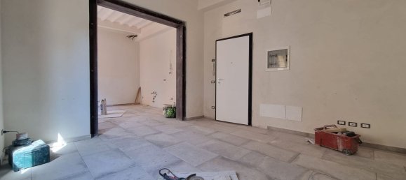 3 rooms Apartment in Poggibonsi, Italy No. 122194 8