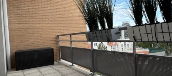 3 bedrooms Apartment in Cergy, France No. 184074 8