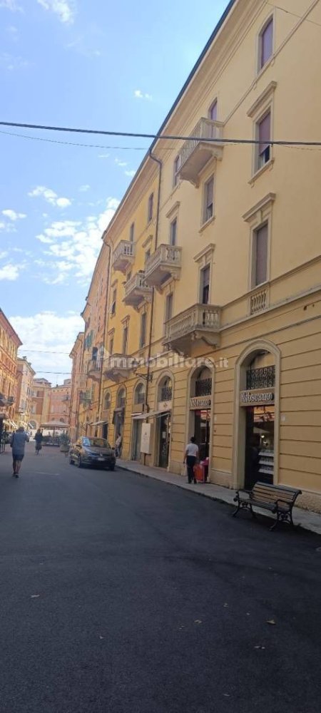 Квартира с 2 спальнями в Модена, Италия № 260913