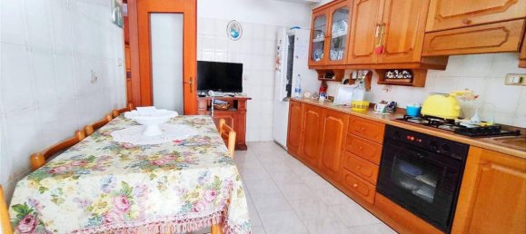 4-salle Appartement à Valverde, Italy No. 30109 12