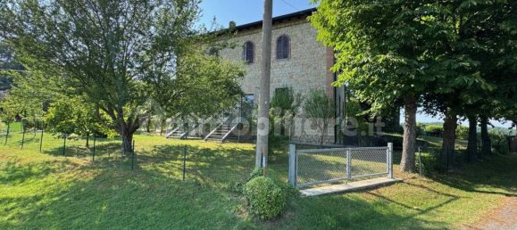 3 bedrooms House in Casina, Italy No. 350083 8