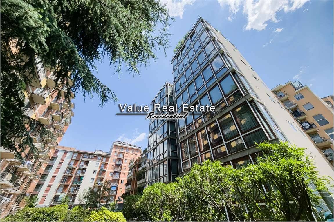 Apartamento de 2 dormitorios en Milan, Italy No. 316914