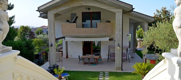 10-salle Villa à Montesilvano, Italy No. 175579 12