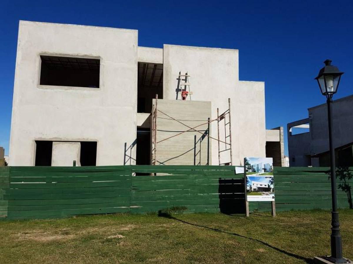 3 bedrooms House in Tigre, Argentina No. 59065