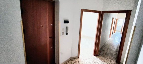 4-Zimmer Wohnung in Palermo, Italy, Nr. 48802 6