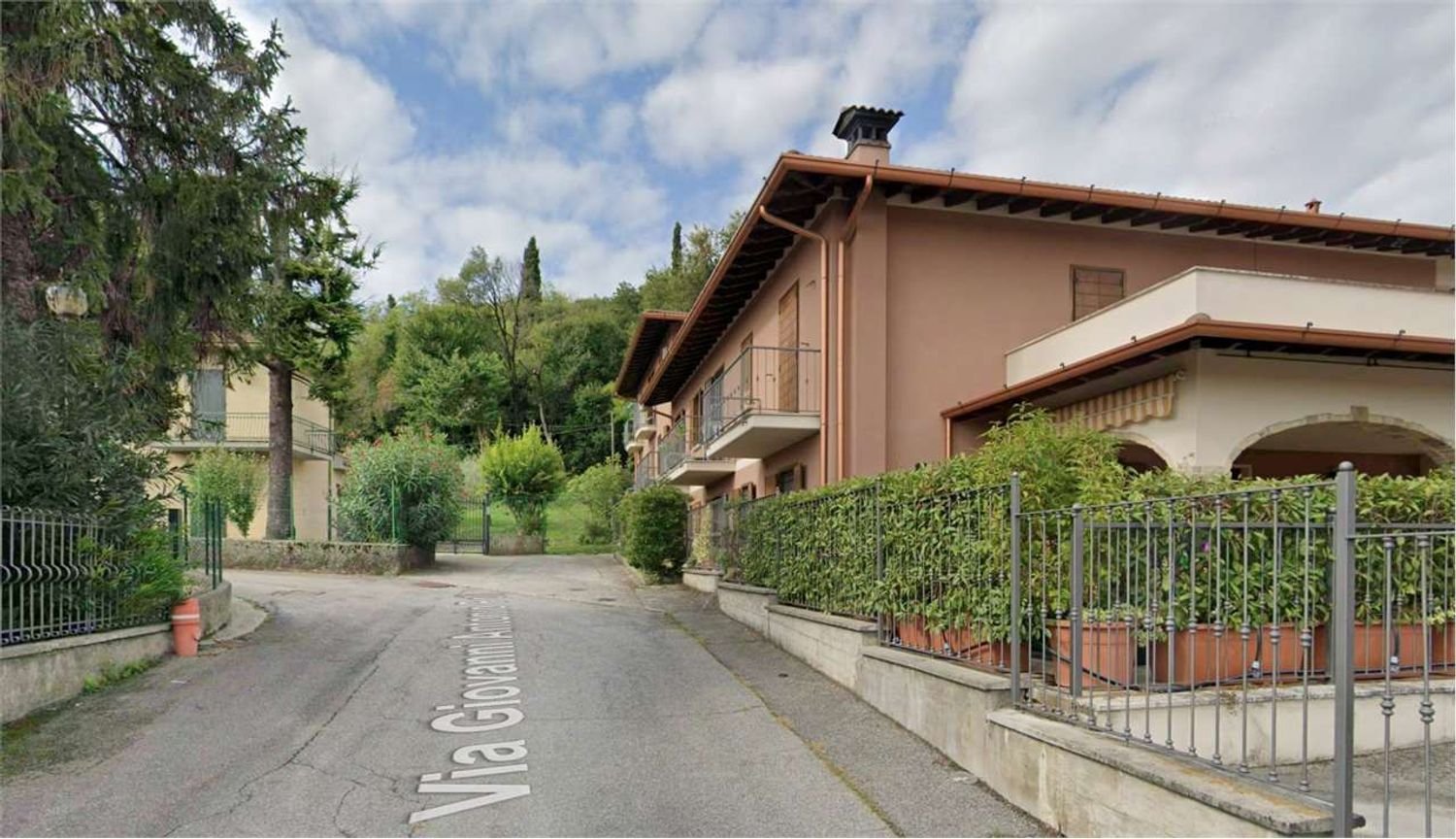 Квартира с 3 спальнями в Монтикьяри, Италия № 370601