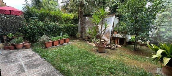 6 rooms House in San Possidonio, Italy No. 289371 5
