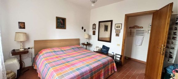 Вилла с 9 комнатами в Пьетрасанта, Италия № 299872 44