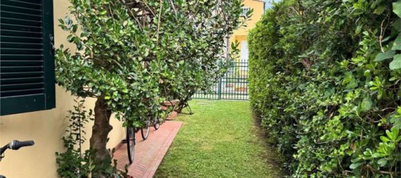 Вилла с 9 комнатами в Пьетрасанта, Италия № 299872 12