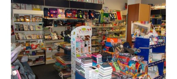 2غرفة عقار تجاري في Gozzano, Italy رقم 254134 3