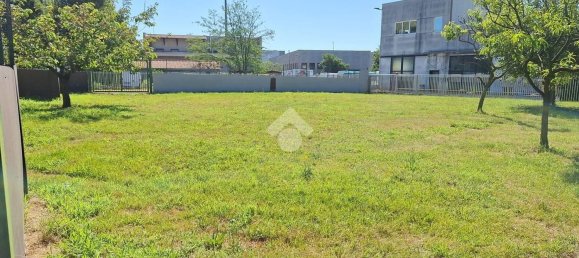 2000m² Warehouse in Besnate, Italy No. 290638 7