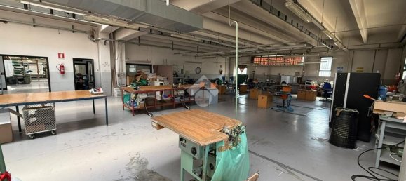 2000m² Warehouse in Besnate, Italy No. 290638 26