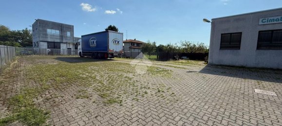 2000m² Warehouse in Besnate, Italy No. 290638 12