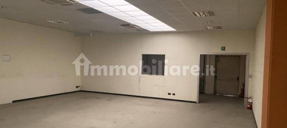 Armazém em Cassano Magnago, Italy 1595 m² N.º 316977 8