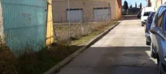 540m² Land in Tudela de Duero, Spain No. 20798 8