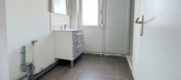 Квартира с 2 спальнями в Сен-Кантен, Франция № 156348 3