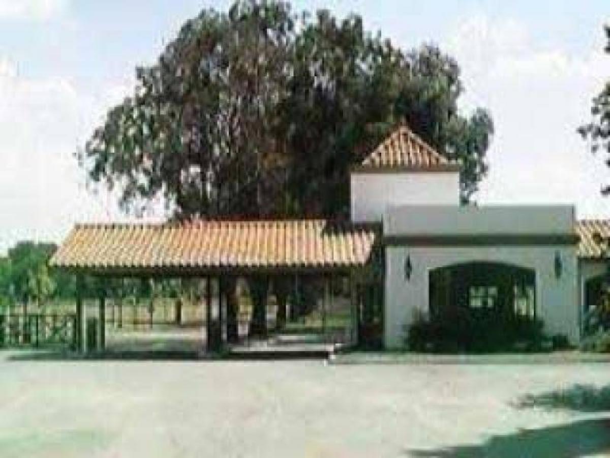  قطعة أرض في Pilar, Argentina رقم 34396