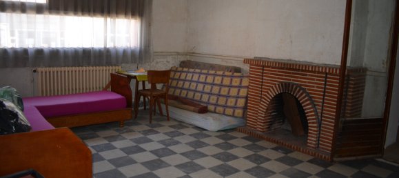 13 bedrooms Building in Tergnier, France No. 77760 12