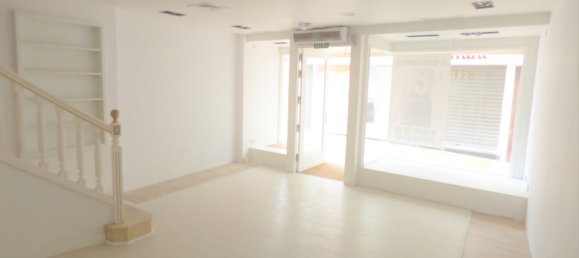 2 bedrooms Townhouse in Marbella, Spain No. 133950 4