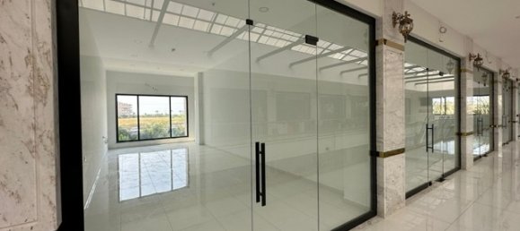 320m² Commercial property in Antalya, Turkey No. 33945 7