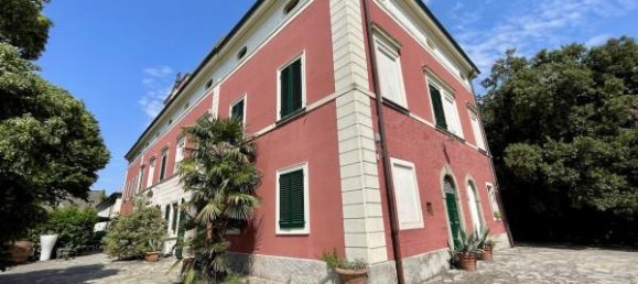 6 rooms Villa in Ponsacco, Italy No. 90825 2