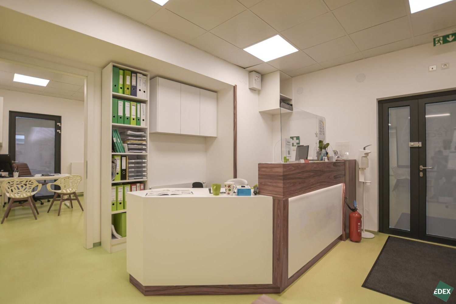 Oficina en Favoriten, Austria 154 m² No. 83436