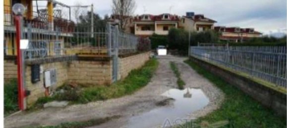 2-Zimmer Haus in Capena, Italy, Nr. 191393 8