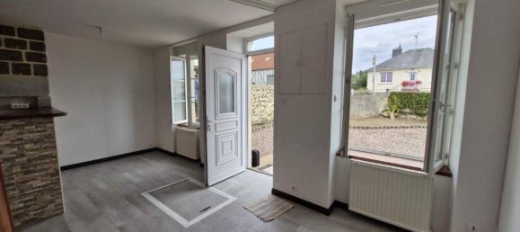 Villa T2 em Sourdeval, France N.º 361966 2