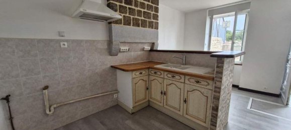 Villa T2 em Sourdeval, France N.º 361966 3