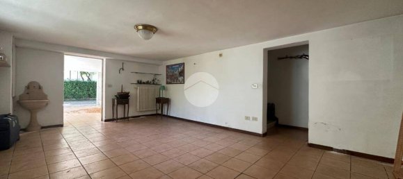 4 chambres Appartement à Parma, Italy No. 374244 48