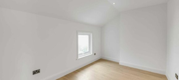 3 bedrooms Apartment in Ealing, United Kingdom No. 5777 8