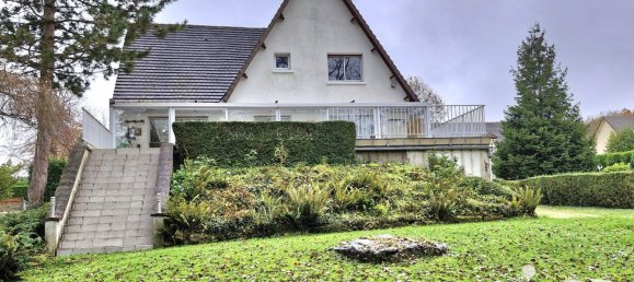 5 bedrooms House in Trie-Chateau, France No. 47948 16