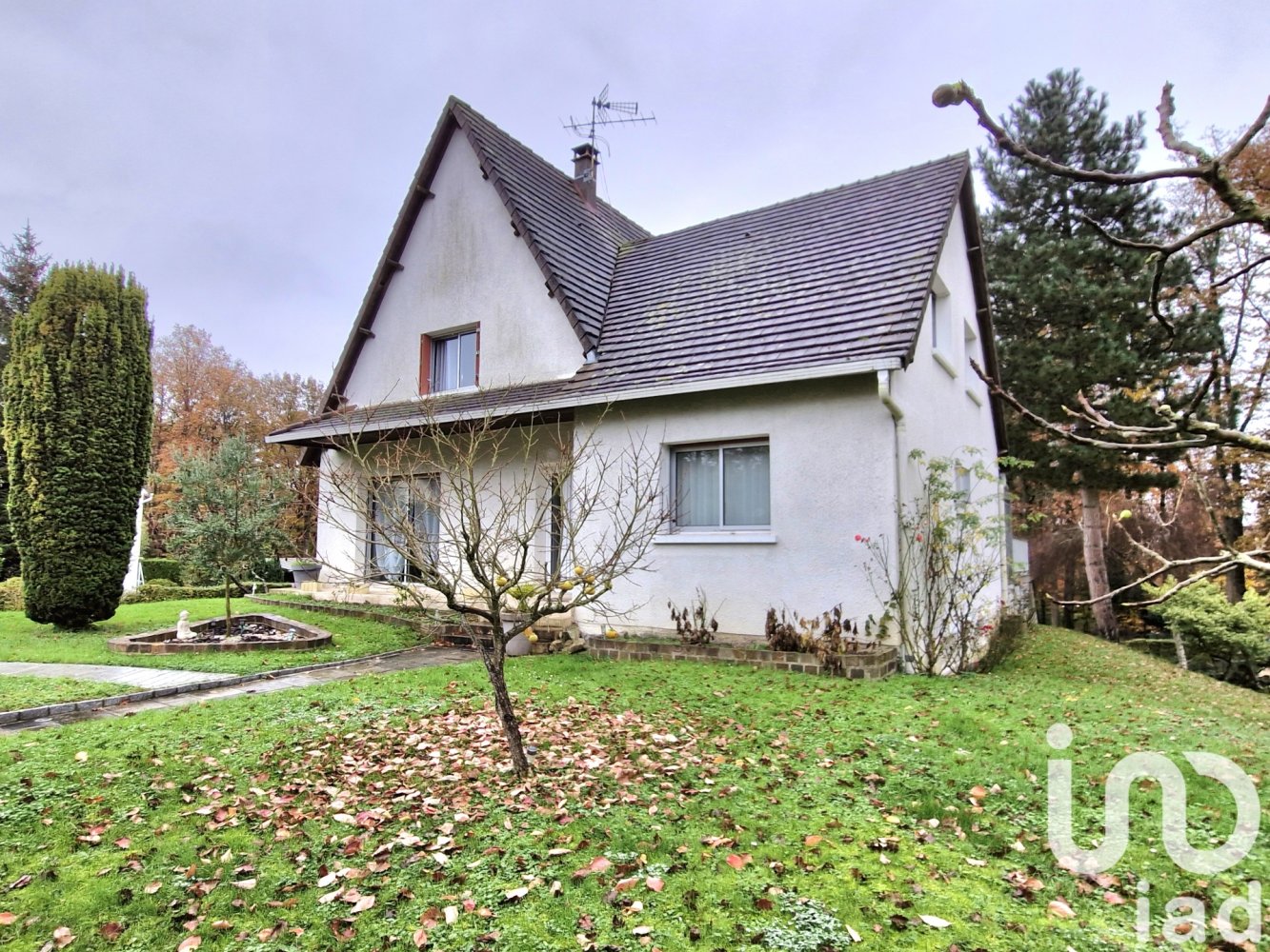 5 bedrooms House in Trie-Chateau, France No. 47948