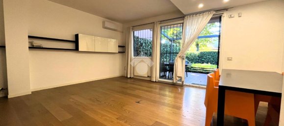 Casa de 4 habitaciónes en Correzzana, Italy No. 142080 26