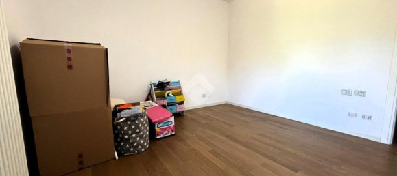 Casa de 4 habitaciónes en Correzzana, Italy No. 142080 12