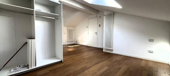 Casa de 4 habitaciónes en Correzzana, Italy No. 142080 21