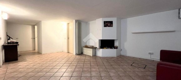 Casa de 4 habitaciónes en Correzzana, Italy No. 142080 40